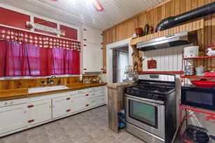 419 W Main St, Pecan Gap, TX 75469 - Photo 18
