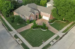 2712 Cherry Sage Dr, Flower Mound, TX 75022 - Photo 4
