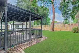 2708 Tallow St, Alvin, TX 77511 - Photo 38