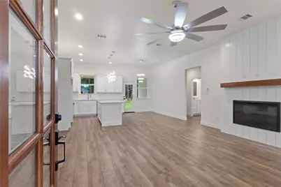 104 Jim Walter Drive, Runaway Bay, TX 76426 - Photo 4