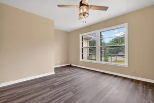 1900 SE 19th St, Mineral Wells, TX 76067 - Photo 10