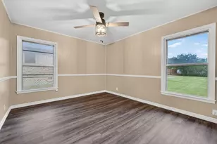 1900 SE 19th St, Mineral Wells, TX 76067 - Photo 14