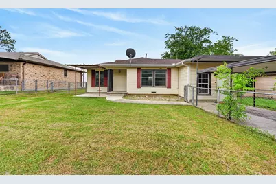 1900 SE 19th Street, Mineral Wells, TX 76067 - Photo 2