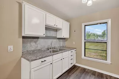 1900 SE 19th Street, Mineral Wells, TX 76067 - Photo 4