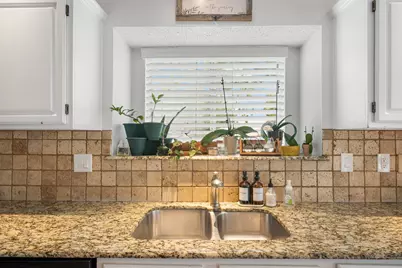 7025 Escondido Drive, Arlington, TX 76016 - Photo 12