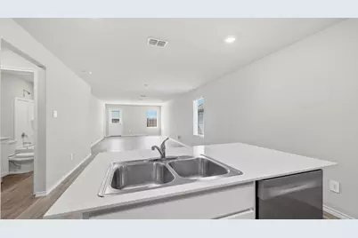 5529 Rollins Drive, Denton, TX 76249 - Photo 6