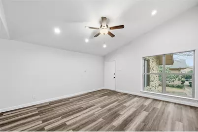11400 Park Central Place #C, Dallas, TX 75230 - Photo 10