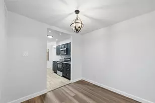11400 Park Central Pl, Dallas, TX 75230 - Photo 16