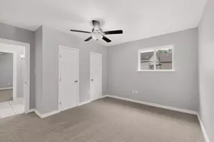 907 Ogden Ave, Cockrell Hill, TX 75211 - Photo 24