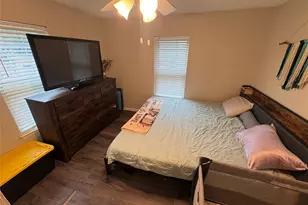 709 Denton St, Denton, TX 76201 - Photo 4