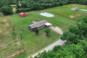 323 Co Rd 3804, Wolfe City, TX 75496 - Photo 38