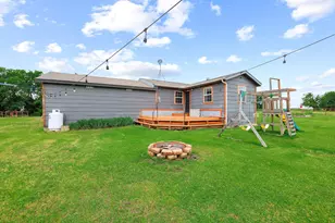 323 Co Rd 3804, Wolfe City, TX 75496 - Photo 22