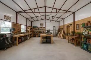 13901 County Rd 102, Grandview, TX 76050 - Photo 34