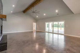 13901 County Rd 102, Grandview, TX 76050 - Photo 12