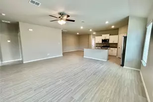 16432 Severn Ln, Fort Worth, TX 76247 - Photo 2
