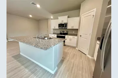 16432 Severn Lane, Fort Worth, TX 76247 - Photo 6