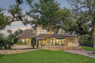 9191 Silver Leaf Ct, Little Elm, TX 75068 - Photo 4