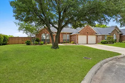 6701 Briarwood Drive, Fort Worth, TX 76132 - Photo 2