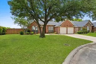 6701 Briarwood Dr, Fort Worth, TX 76132 - Photo 2