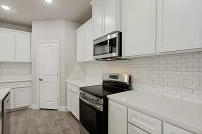 5520 Goodman Avenue, Fort Worth, TX 76107 - Photo 14