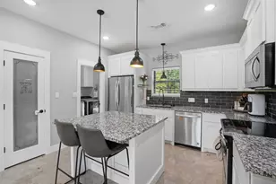 512 W Locust St, Whitewright, TX 75491 - Photo 6