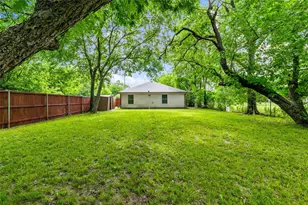 823 N Branch St, Sherman, TX 75090 - Photo 28