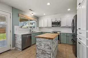 14037 Fontana Rd, Fort Worth, TX 76262 - Photo 10