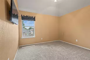 2715 Forest Lake Dr, Grand Prairie, TX 75052 - Photo 26