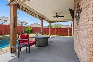 2715 Forest Lake Dr, Grand Prairie, TX 75052 - Photo 28