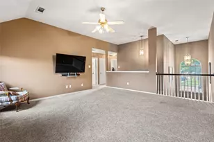 2715 Forest Lake Dr, Grand Prairie, TX 75052 - Photo 20