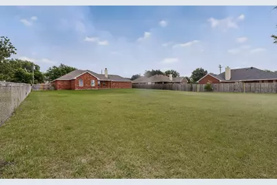 2509 Gerry Way Street, Lancaster, TX 75134 - Photo 34