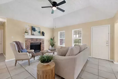 2509 Gerry Way Street, Lancaster, TX 75134 - Photo 4