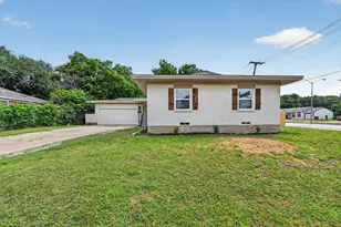 10402-10404 Joaquin Dr, Dallas, TX 75228 - Photo 2