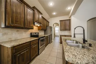 4150 Florence Dr, Irving, TX 75038 - Photo 8