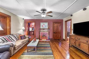 303 Market St W, Honey Grove, TX 75446 - Photo 14