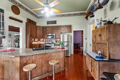 303 Market Street W, Honey Grove, TX 75446 - Photo 6