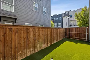 2541 Carmelita St, Dallas, TX 75212 - Photo 18