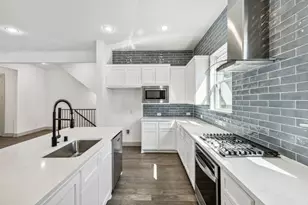 2541 Carmelita St, Dallas, TX 75212 - Photo 4