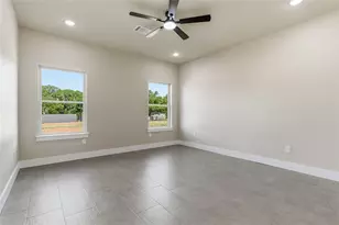 1005 Agua Escondida Ct, Springtown, TX 76082 - Photo 16
