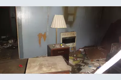 303 W College Street, Trenton, TX 75490 - Photo 18