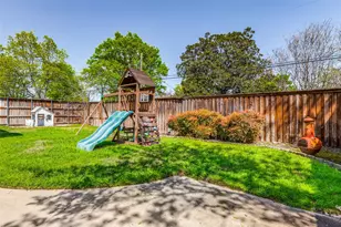 9610 Livenshire Dr, Dallas, TX 75238 - Photo 24