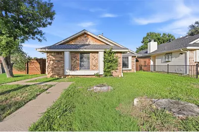324 Crooked Lane, Mesquite, TX 75149 - Photo 1