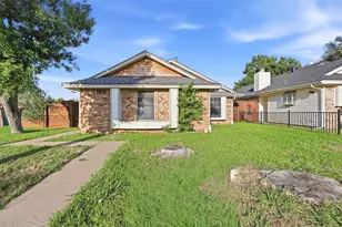 324 Crooked Ln, Mesquite, TX 75149 - Photo 1