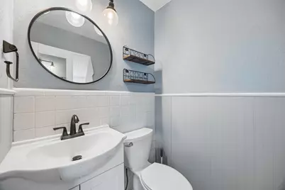 801 Broadway Avenue, Euless, TX 76040 - Photo 18