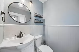 801 Broadway Ave, Euless, TX 76040 - Photo 18
