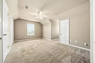 560 Meadow Ln, Crawford, TX 76638 - Photo 32