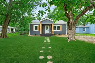 207 Pecan St, Whitesboro, TX 76273 - Photo 2