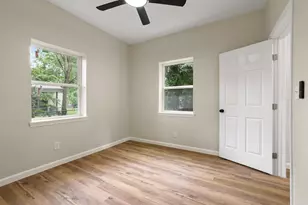 207 Pecan St, Whitesboro, TX 76273 - Photo 18