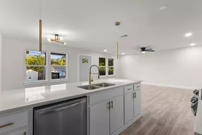 1507 E Waco Avenue, Dallas, TX 75216 - Photo 10