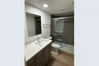 230 E 5th Street #303, Dallas, TX 75203 - Photo 6